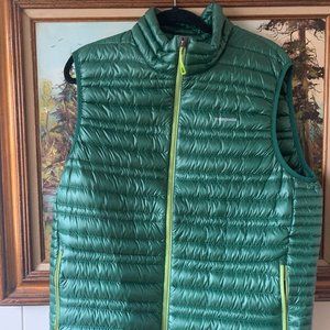 Patagonia Men's Green Down Vest